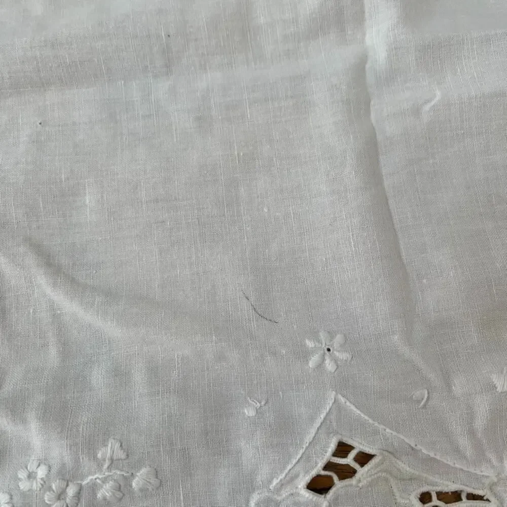 Unbranded this white